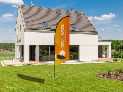 Feather Angled Flag - Medium 10ft - with Ground Spike